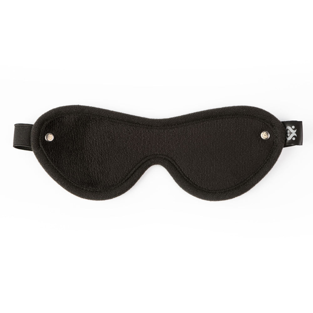 Black eyes wide shut blindfold example photo.