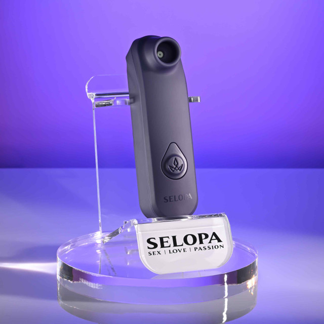Black sure thing clitoral vibrator example photo.