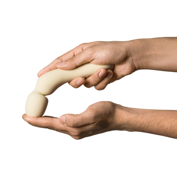 wand held in 2 hands
