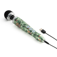 doxy pineapple handle wand with black head and usb cord