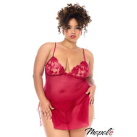 Woman wearing a red satin nightgown with lace details on a white background, featuring the brand 'Mapale'.