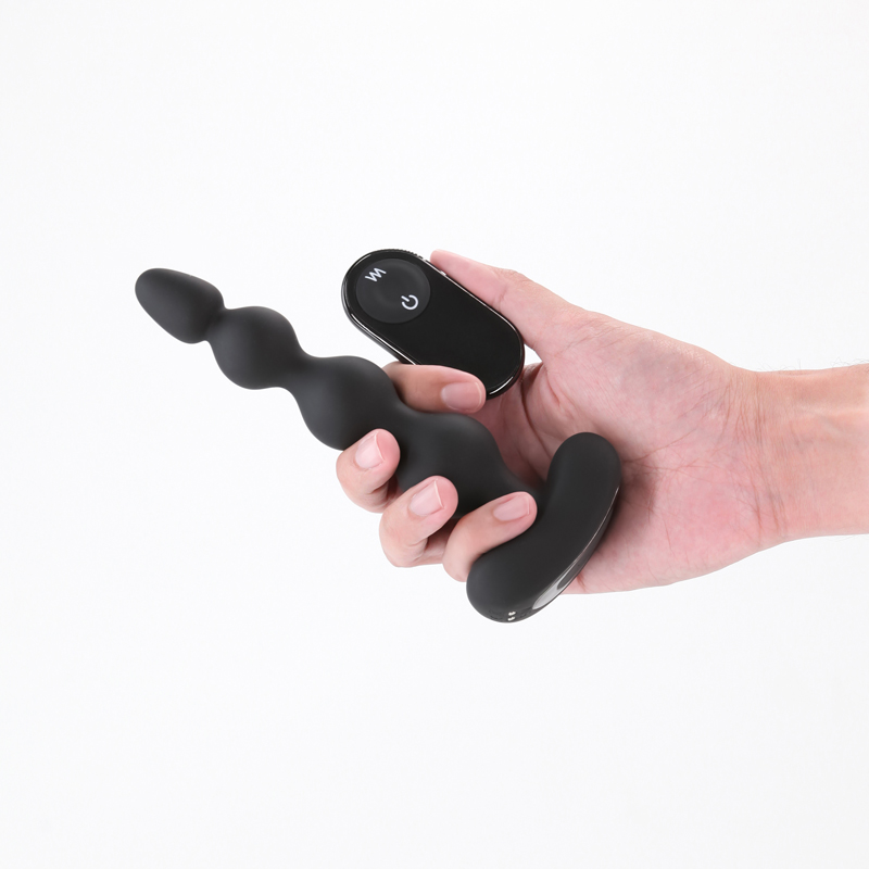 Reign black vibrating anal beads with remote example photo.